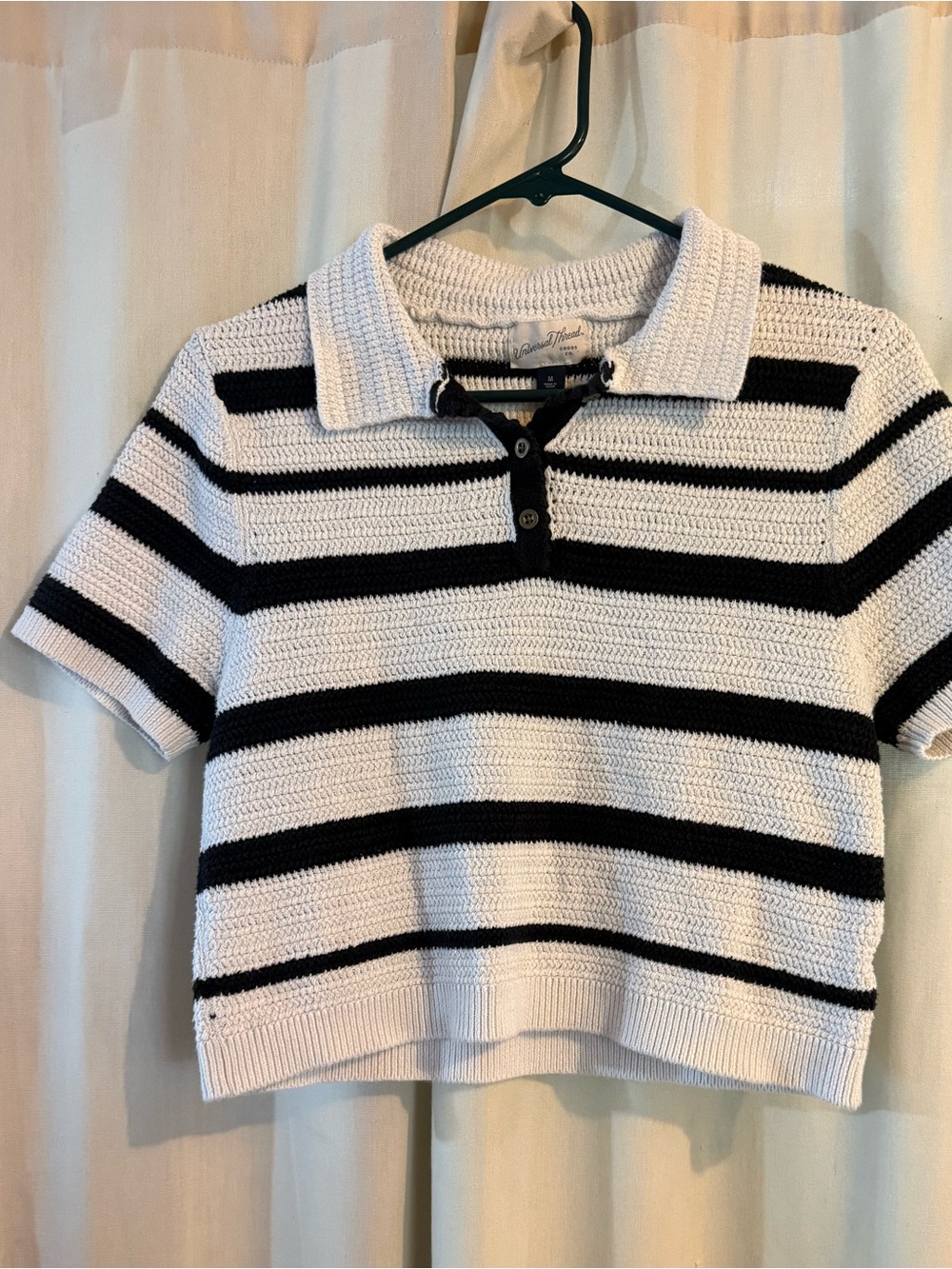 Universal Thread Black and White crochet Striped Cropped